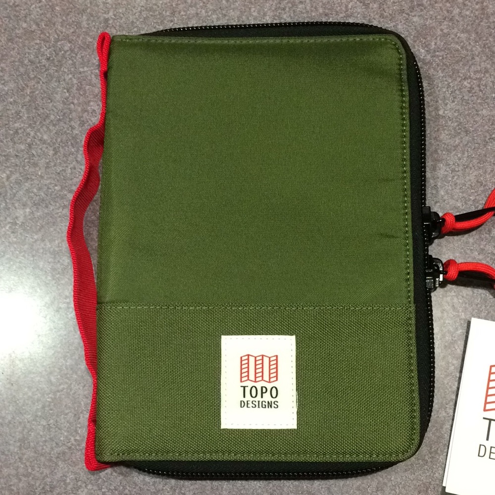 Topo Designs Global Travel Case - Picture 2 of 6